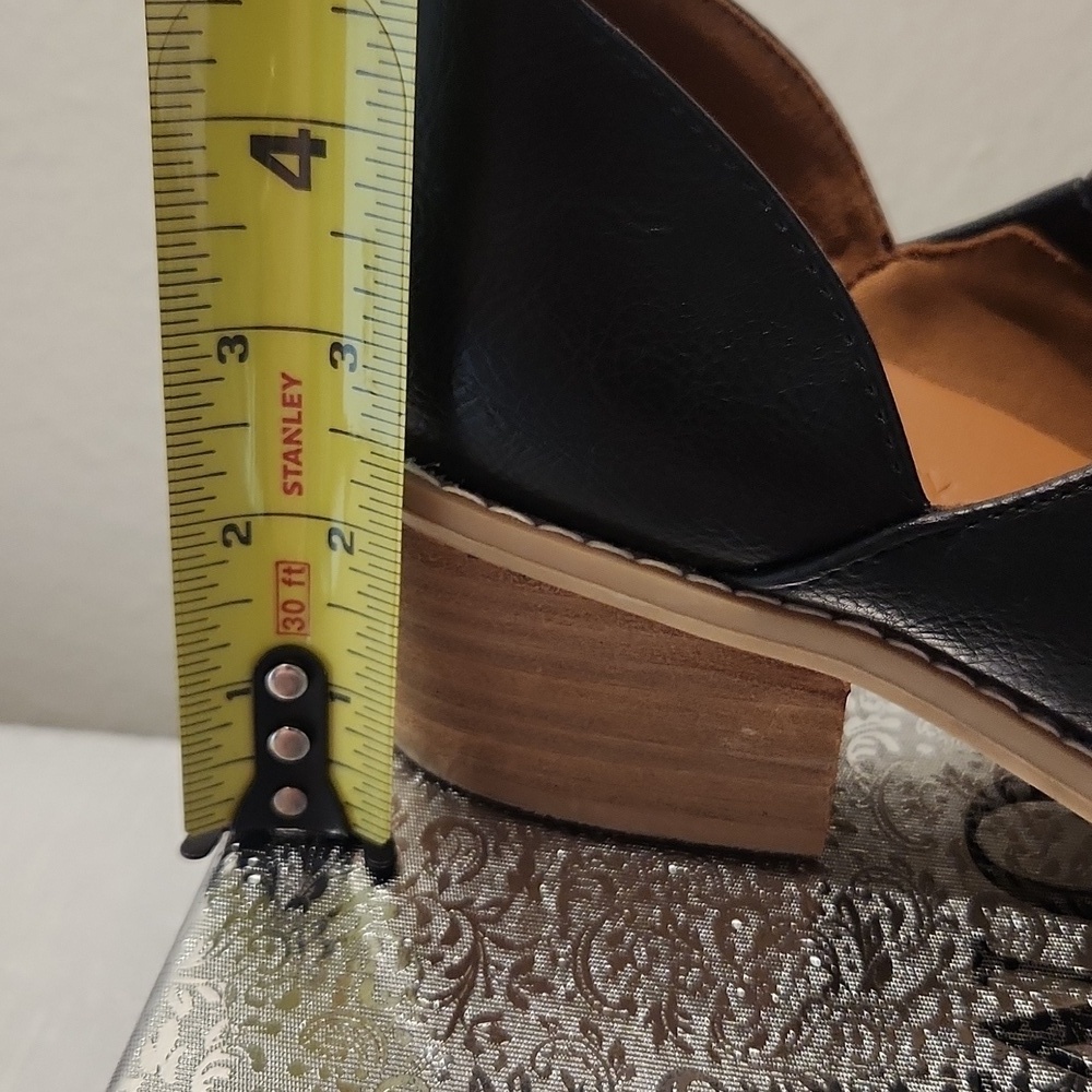 CYNTHIA ROWLEY SIZE 9 Elegant Black Leather Women's Shoes - Picture 5 of 12
